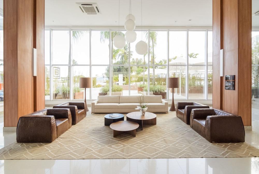Intercity Salvador Aeroporto Лауру-ди-Фрейтас Экстерьер фото