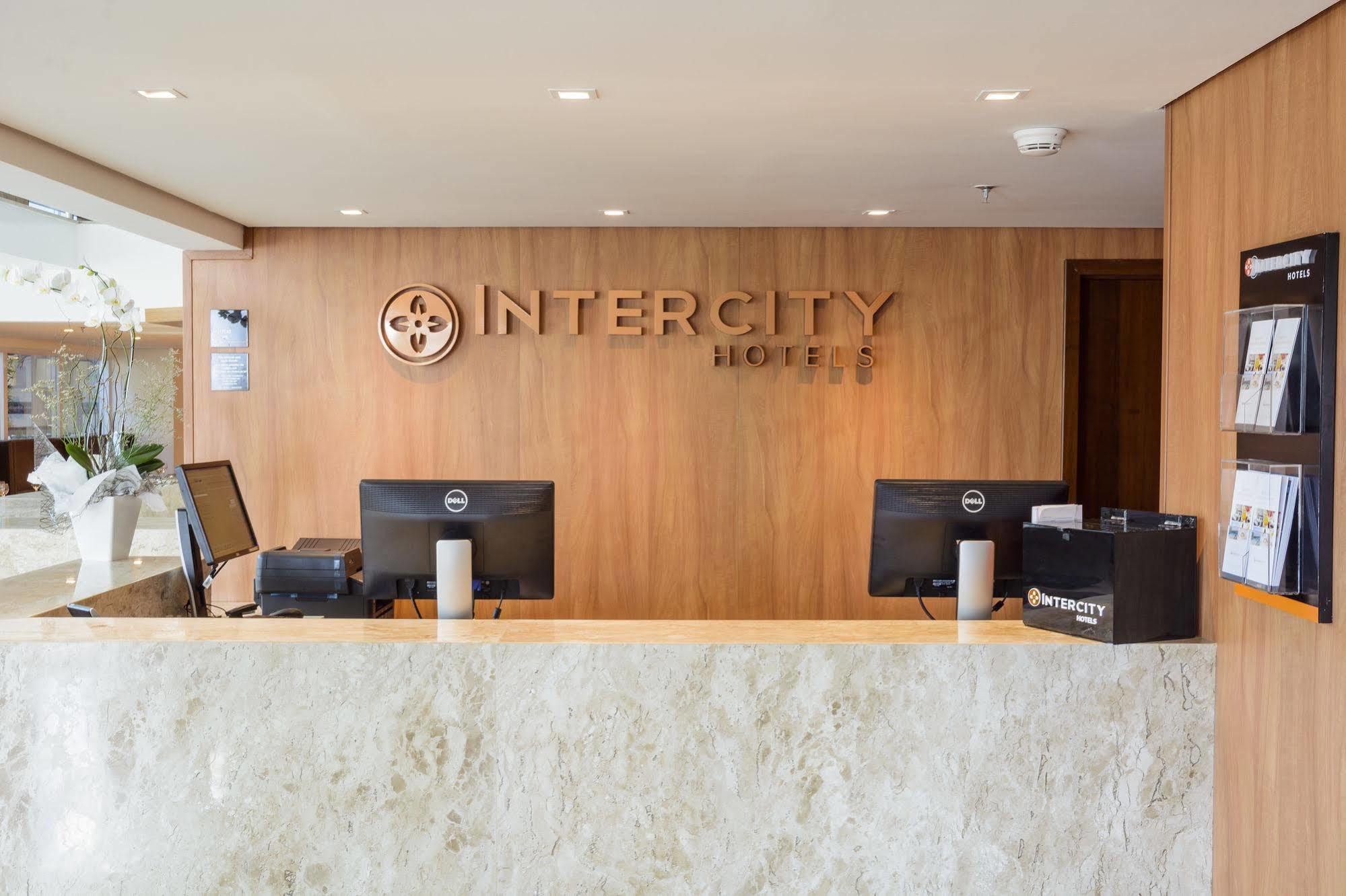 Intercity Salvador Aeroporto Лауру-ди-Фрейтас Экстерьер фото
